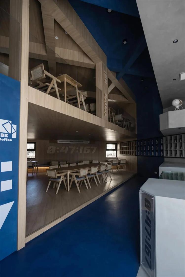 理想之藍(lán)咖啡 · 青島市