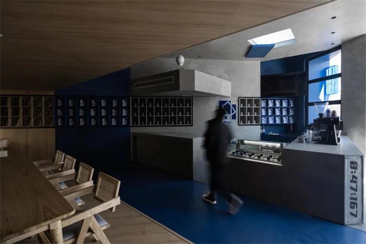 理想之藍(lán)咖啡 · 青島市