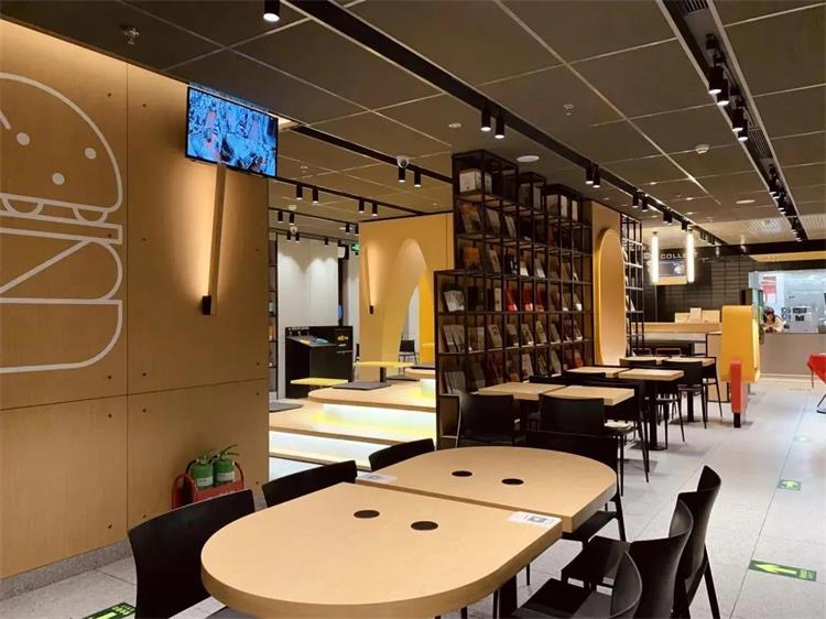 McDonald’s創(chuàng)新店 · 北京