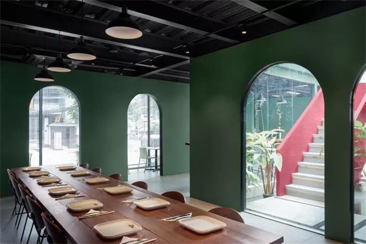 美國棒約翰披薩連鎖餐廳 · 金邊BKK1 ?ST51/352