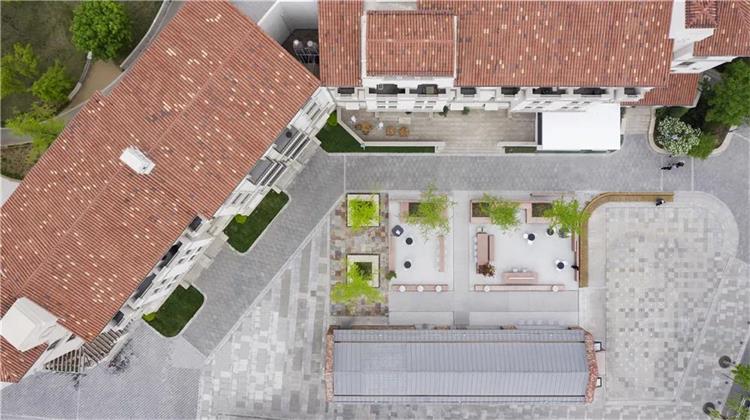 1402咖啡店 · 秦皇島市昌黎縣?