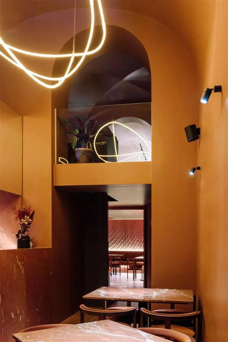 Nómada ?· 里斯本?